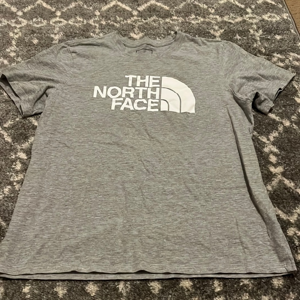 THE NORTH FACE GRAY T SHIRT | SIZE L